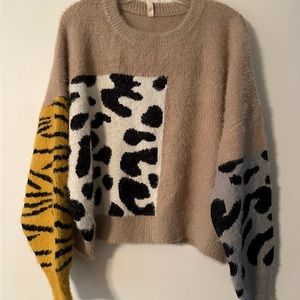 New tan sweater w/ prints